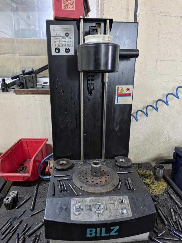 Centro di lavoro verticale CNC MIKRON VCP 800W Duro