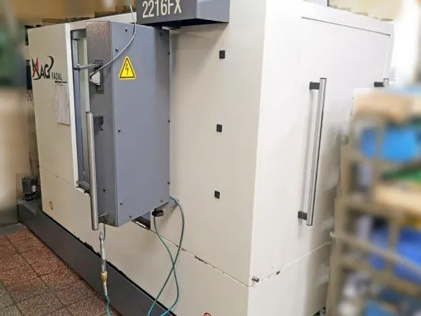 Centro di lavoro verticale FADAL VMC 2216 FX