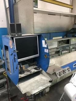 Centro di Lavoro verticale MECAL MC 305 FAT TM