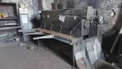 2#6553 Cesoia a ghigliottina Industrie Meccaniche CBC