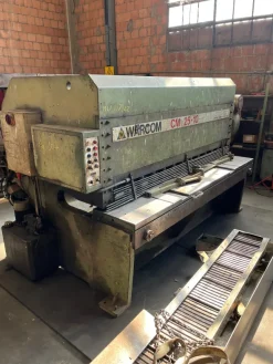 Cesoia meccanica Warcom 2500x10mm usata