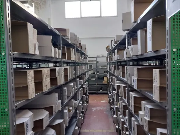 1#6885 Cessione compendio aziendale di società dedita a distribuzione farmaci