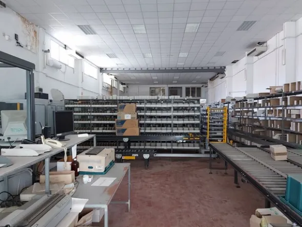 1#6885 Cessione compendio aziendale di società dedita a distribuzione farmaci