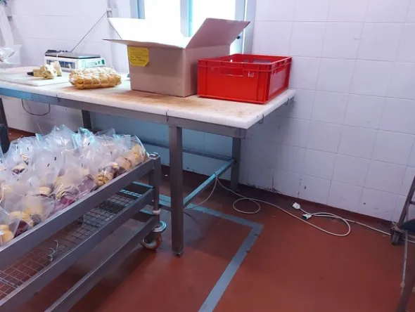 1#7971 Cessione di azienda dedita alla macellazione e commercializzazione di carni suine fresche e stagionate