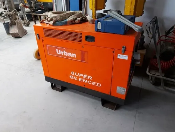 1#8009 Cessione di azienda dedita specializzata in impianti elettrici