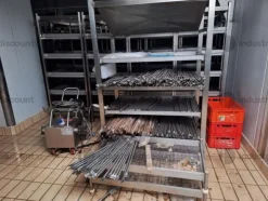 22#9389 Ceste bianche per alimenti e pedana in acciaio inox