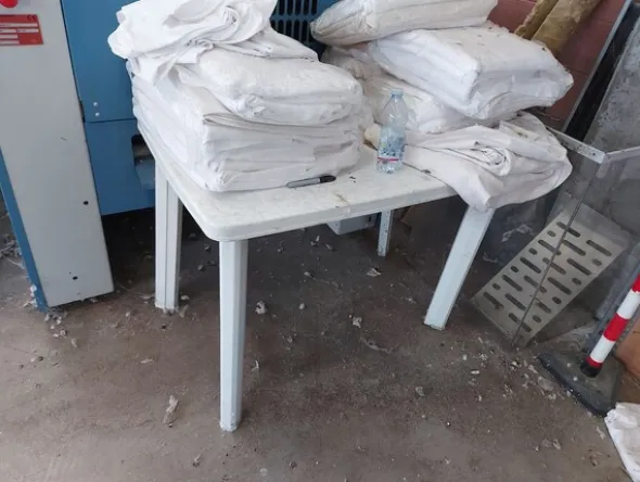 9#8011 Ceste portabiancheria e materiale tessile