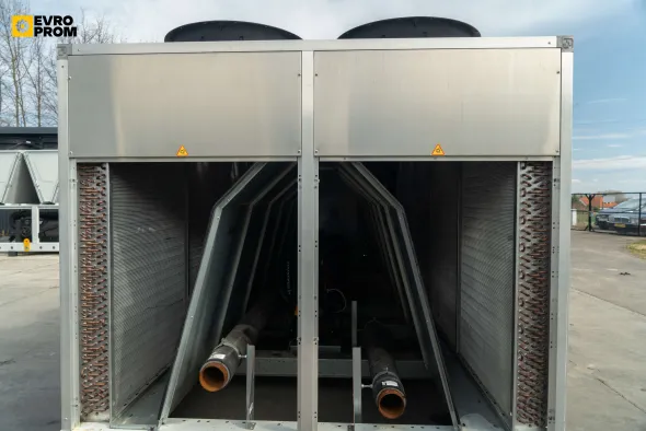 Chiller Climaveneta 311/327 kW | pompa di calore| Nuovo