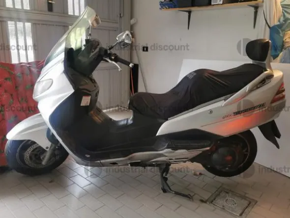 1#9397 Ciclomotore Suzuki Burgman 400