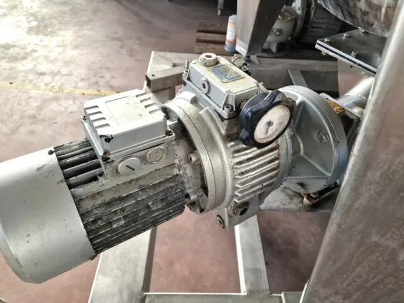 cisterna inox agitata e riscaldata usata