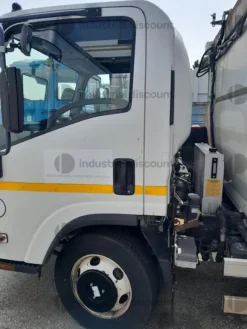 3#10311 Compattatore per rifiuti Isuzu