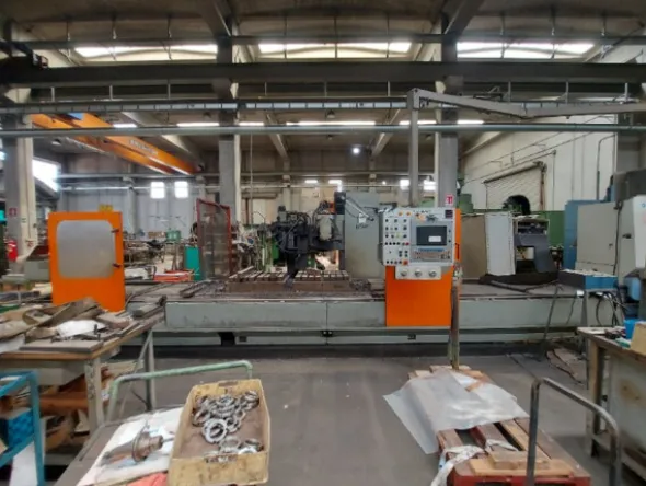 1#8496 Compendio mobiliare per produzione elementi radianti