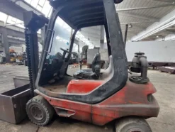 1#8496 Compendio mobiliare per produzione elementi radianti