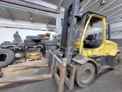 1#8496 Compendio mobiliare per produzione elementi radianti