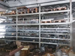 1#8496 Compendio mobiliare per produzione elementi radianti