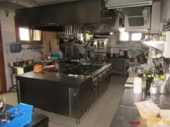 #7414 Complesso agrituristico con terreno agricolo