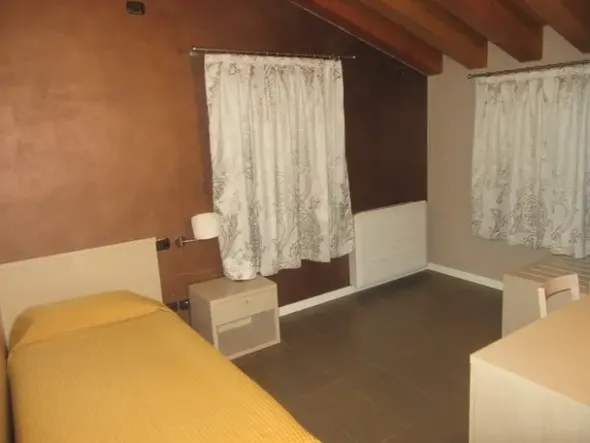 #7414 Complesso agrituristico con terreno agricolo