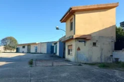 #19428 Complesso artigianale con cortile e pertinenze