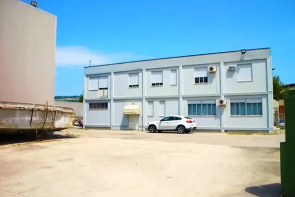 #2536000 Complesso artigianale con palazzina uffici
