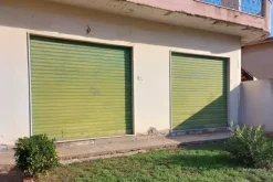#19433 Complesso commerciale con cortile e pertinenze