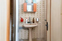 #19433 Complesso commerciale con cortile e pertinenze