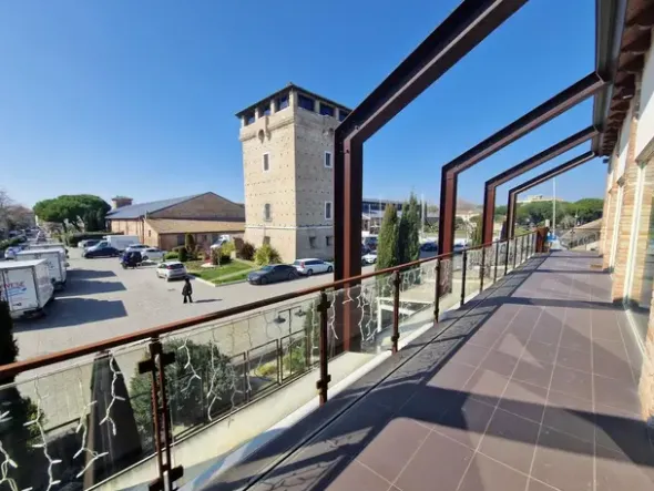 #26265 Complesso Commerciale e Residenziale nel Cuore di Cervia