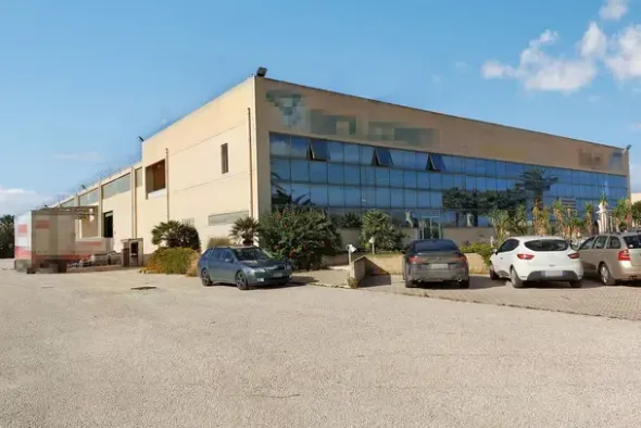 #19487 Complesso industriale con impianto fotovoltaico