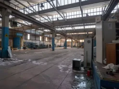#24062 Complesso industriale in posizione strategica