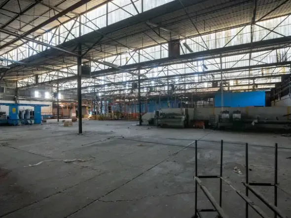 #24062 Complesso industriale in posizione strategica