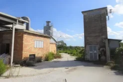 #8392 Complesso industriale in zona produttiva