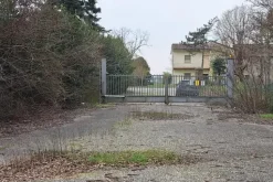 #25735 Complesso produttivo con capacità edificatoria residua