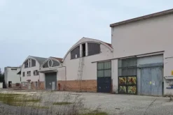 #25735 Complesso produttivo con capacità edificatoria residua