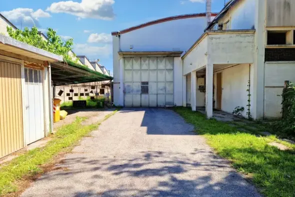 #20883 Complesso produttivo con capacità edificatoria residua
