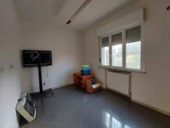 #14858 Complesso produttivo con terreno di pertinenza