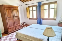 #2535007 Complesso ricettivo con piscina e maneggio