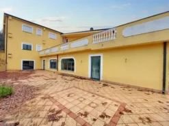 #19584 Complesso ricettivo con piscina