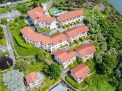 #2537091 Complesso turistico sul lago di Como