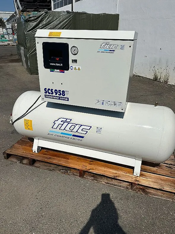 Compressore silenziato Fiac motore da 5,5kw