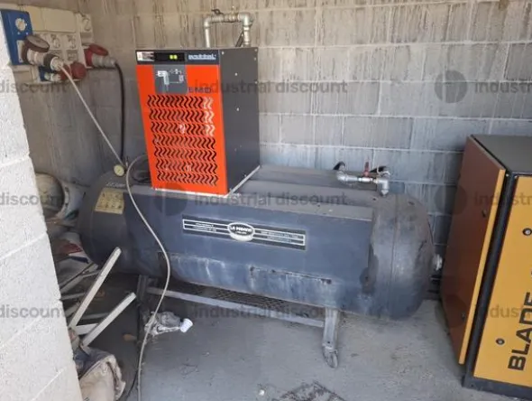 7#10165 Compressori e essicatore