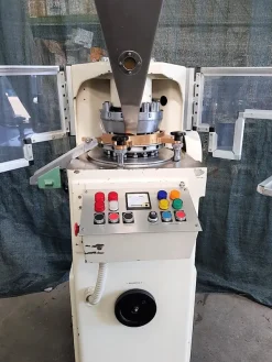 COMPRIMITRICE ROTATIVA – RONCHI – MOD. AM13/15 (COM-29)