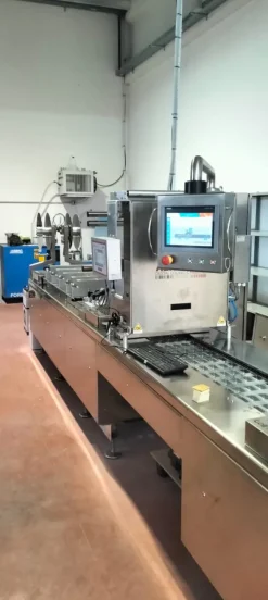 CONFEZIONATRICE AUTOMATICA
