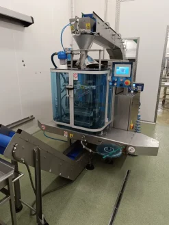 CONFEZIONATRICE VERTICALE INOX PER MOZZARELLA ROBYPAK