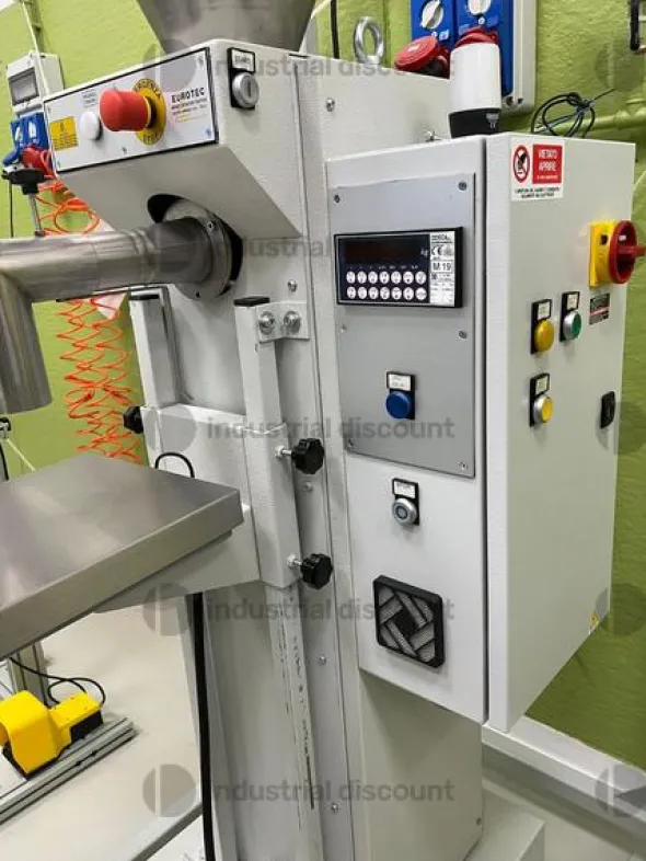 1#9216 Confezionatrice verticale per polveri semiautomatica Eurotec