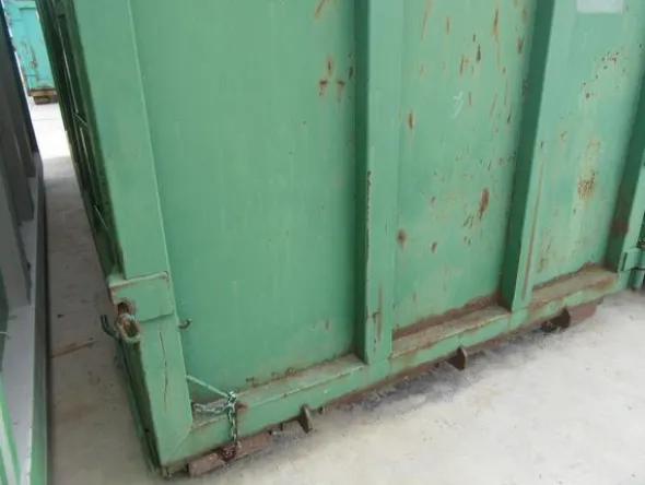 2180#3561 Container a cielo aperto