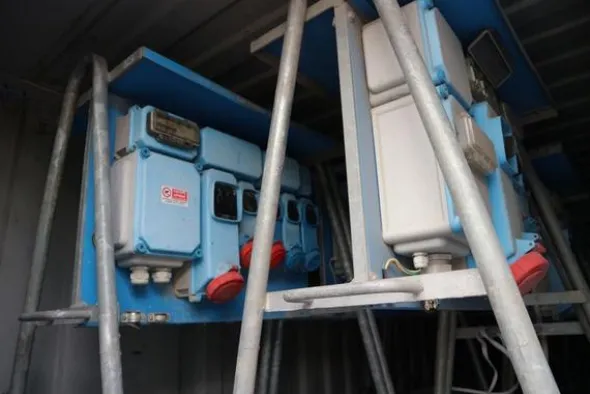20185#4390 Container e quadri elettrici