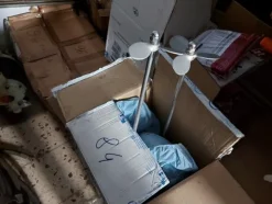 5#12020 Container in metallo, apparecchiature da lavoro con ricambi e indumenti da lavoro