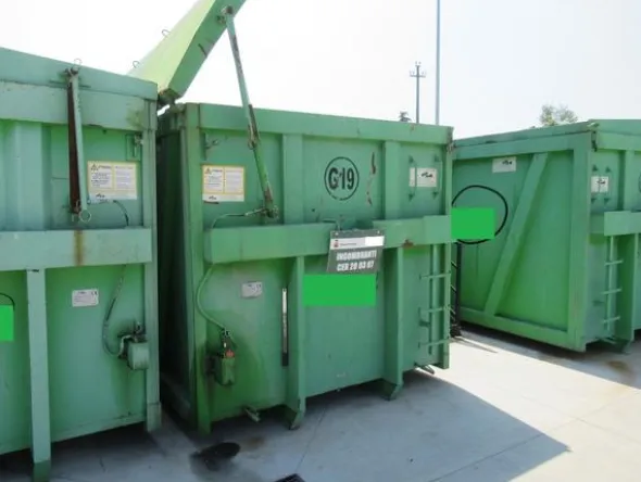 2132#3561 Container Locatelli Eurocontainers