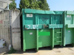 2123#3561 Container Locatelli Eurocontainers