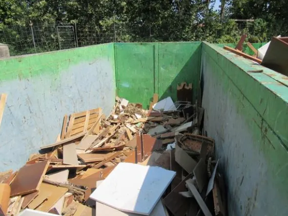 2123#3561 Container Locatelli Eurocontainers