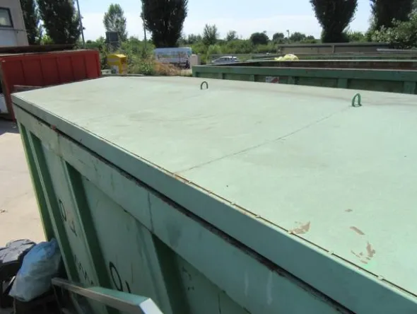 2215#3561 Container Locatelli Eurocontainers